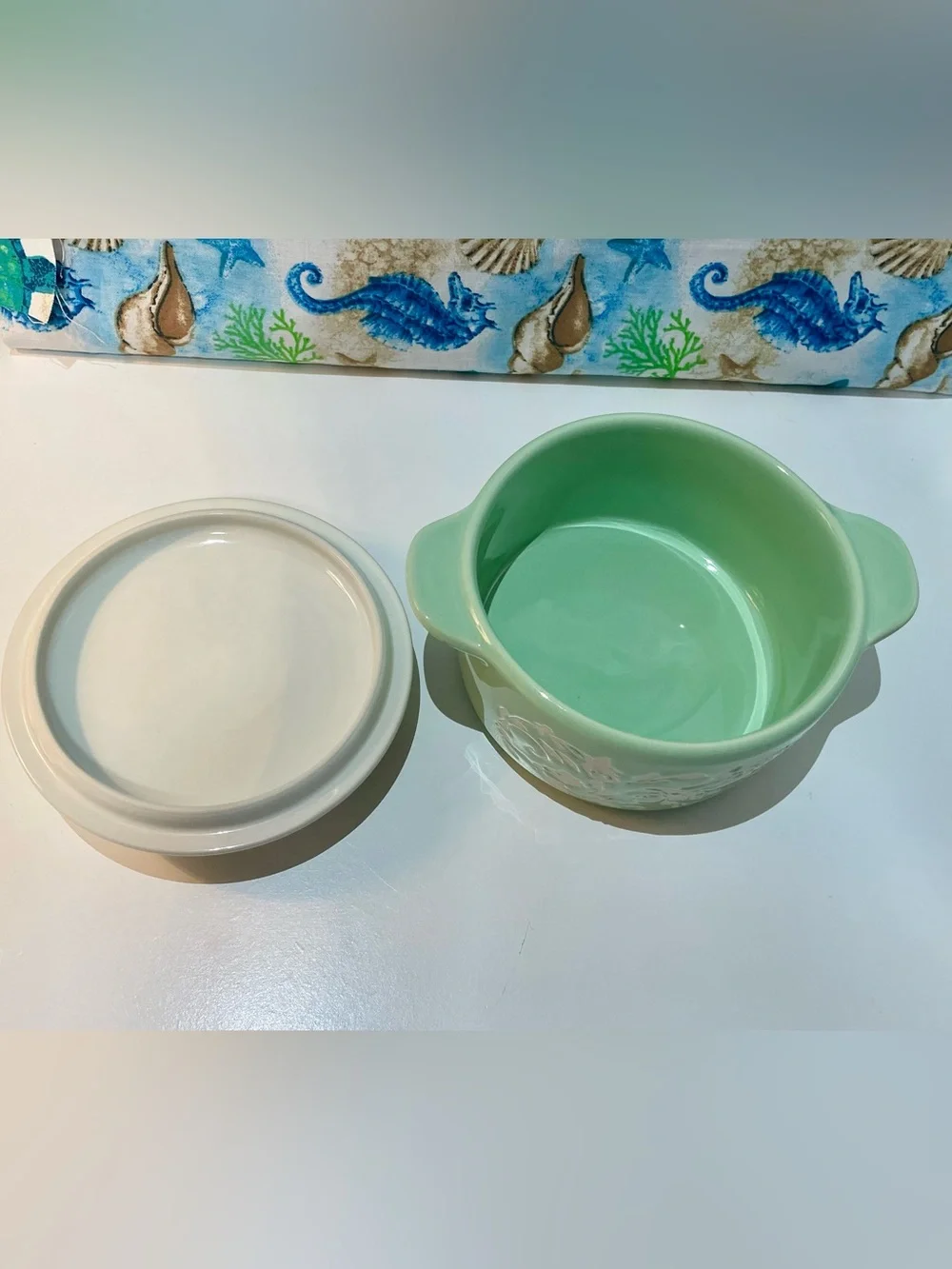 The Pioneer Woman Prairie Signature Mini Stoneware Casserole Dish with Lid